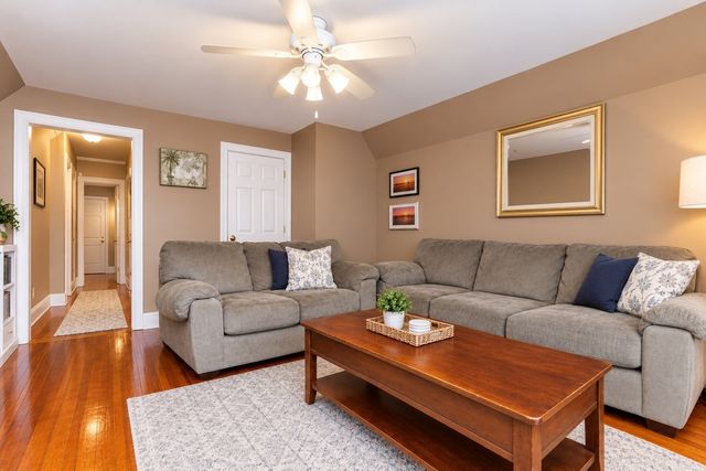 102 Salem St 3, Malden, MA 02148