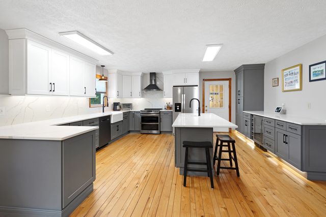 5320 Old Franklin, Glade Hill, VA 24092