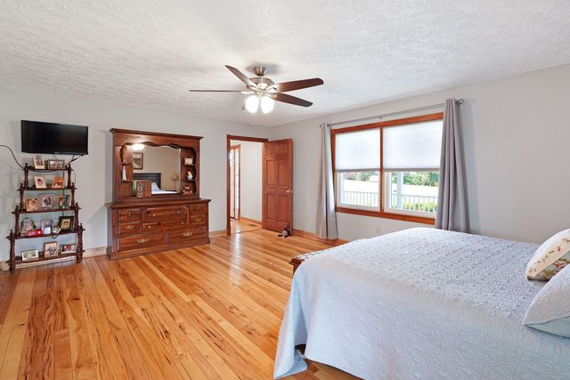 5320 Old Franklin, Glade Hill, VA 24092
