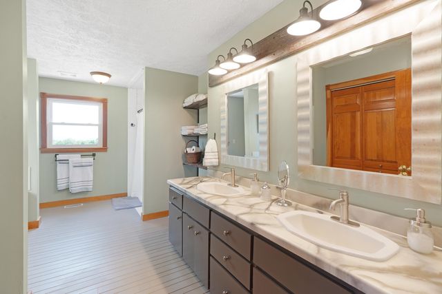 5320 Old Franklin, Glade Hill, VA 24092