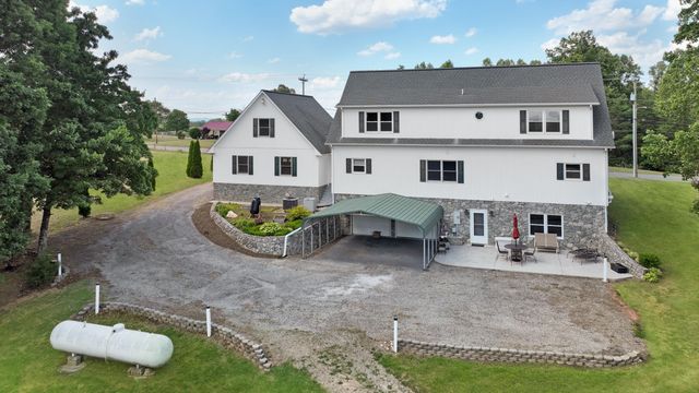 5320 Old Franklin, Glade Hill, VA 24092