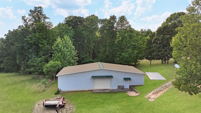 5320 Old Franklin, Glade Hill, VA 24092