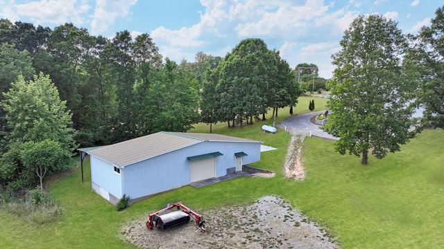 5320 Old Franklin, Glade Hill, VA 24092