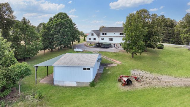 5320 Old Franklin, Glade Hill, VA 24092