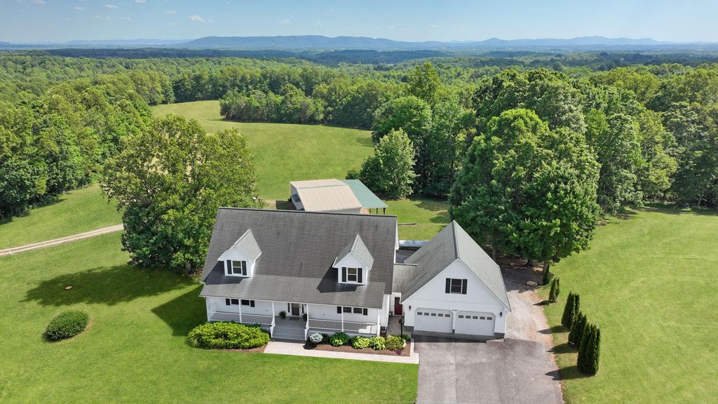 5320 Old Franklin, Glade Hill, VA 24092