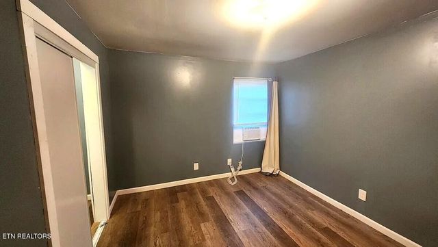 365 Robertsville Rd, Oak Ridge, TN 37830