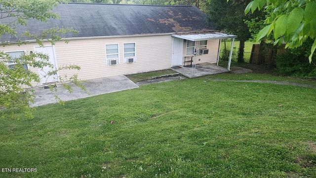 365 Robertsville Rd, Oak Ridge, TN 37830