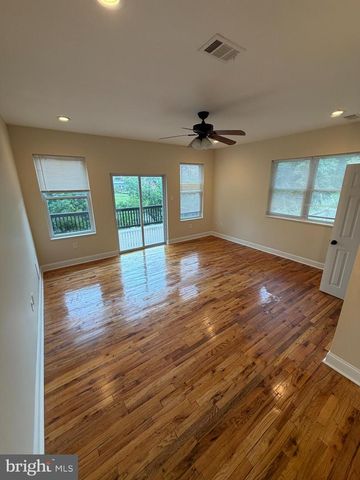 10 WOODMONT RD, Conshohocken, PA 19428