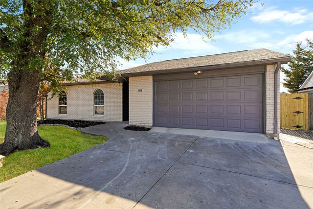 5516 Maple Lane, Rowlett, TX 75089