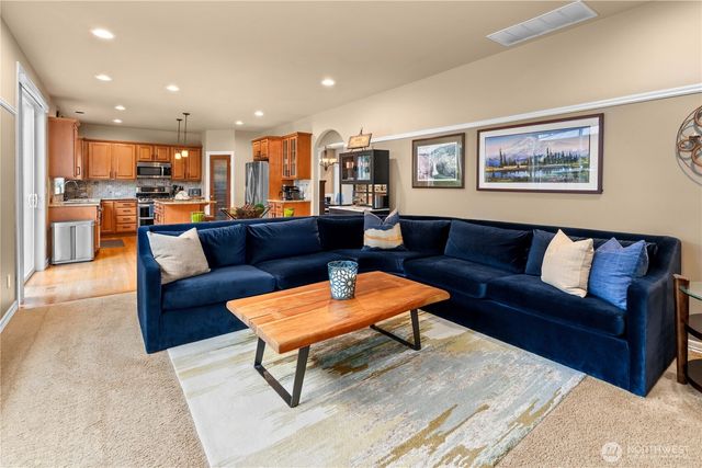 23889 Fairfax Street, Black Diamond, WA 98010