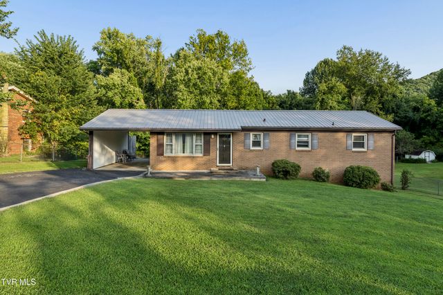 707 Hilltop Drive, Johnson City, TN 37604