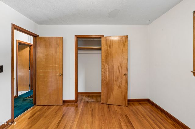 707 Hilltop Drive, Johnson City, TN 37604