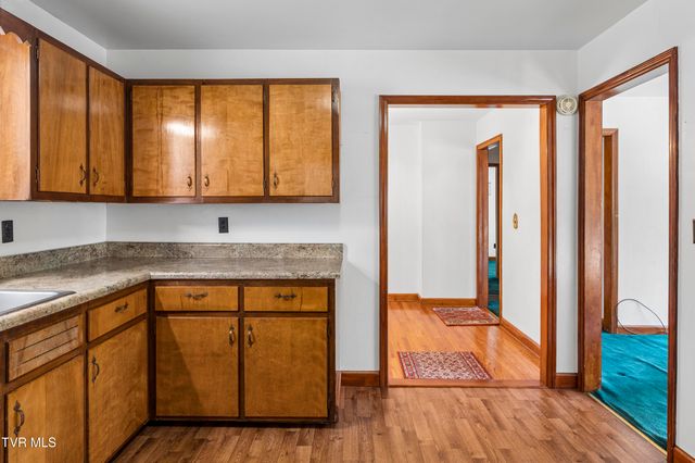 707 Hilltop Drive, Johnson City, TN 37604