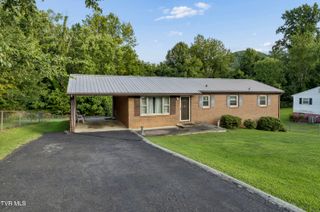707 Hilltop Drive, Johnson City, TN 37604