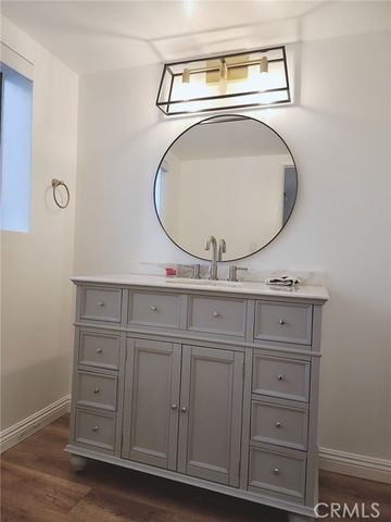 3130 Montrose Avenue 102, La Crescenta, CA 91214