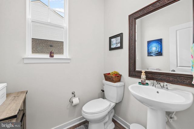 216 LEHIGH DR, Winchester, VA 22602