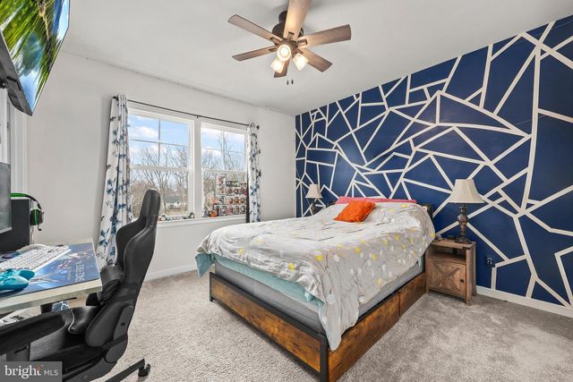 216 LEHIGH DR, Winchester, VA 22602