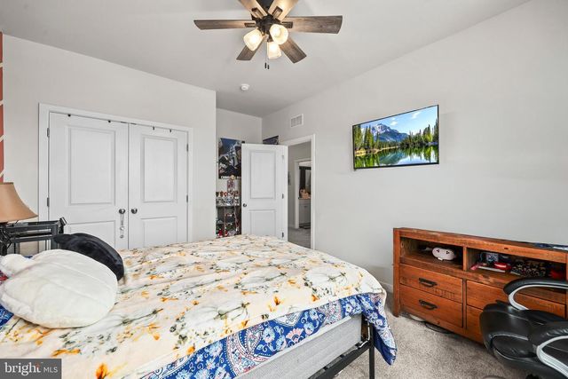 216 LEHIGH DR, Winchester, VA 22602