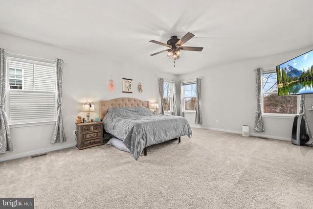 216 LEHIGH DR, Winchester, VA 22602