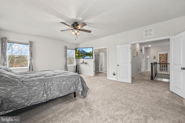 216 LEHIGH DR, Winchester, VA 22602