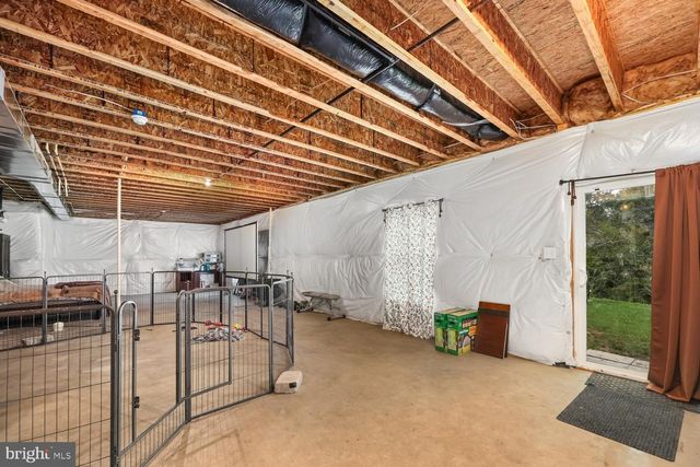 216 LEHIGH DR, Winchester, VA 22602