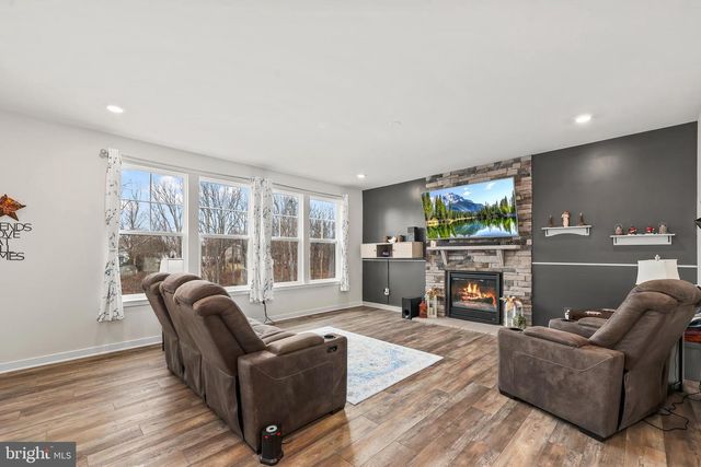 216 LEHIGH DR, Winchester, VA 22602