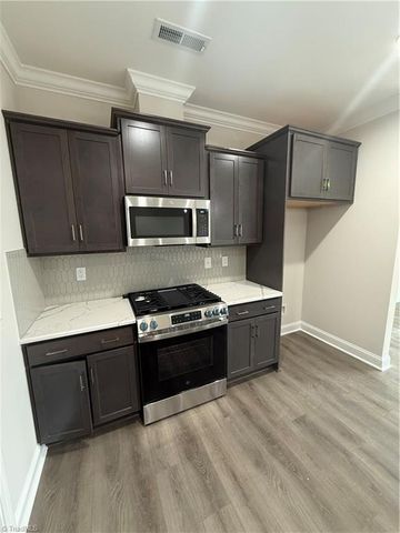 1457 Dappledown Street 65, Kernersville, NC 27284