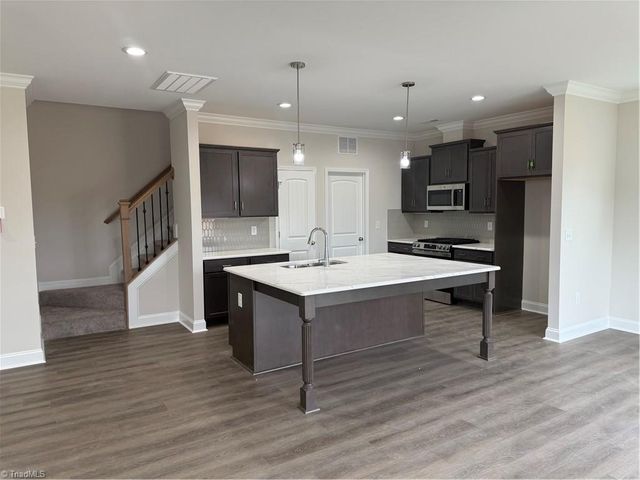 1457 Dappledown Street 65, Kernersville, NC 27284