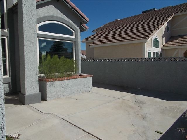 1506 Champagne Circle, Las Vegas, NV 89119