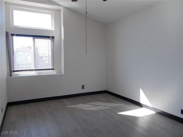 1506 Champagne Circle, Las Vegas, NV 89119