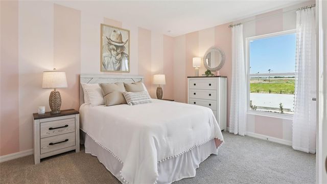 2074 NE 28TH PLACE, Ocala, FL 34470