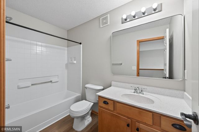 18017 68th Avenue N, Maple Grove, MN 55311