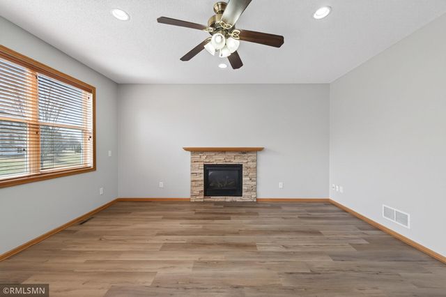 18017 68th Avenue N, Maple Grove, MN 55311