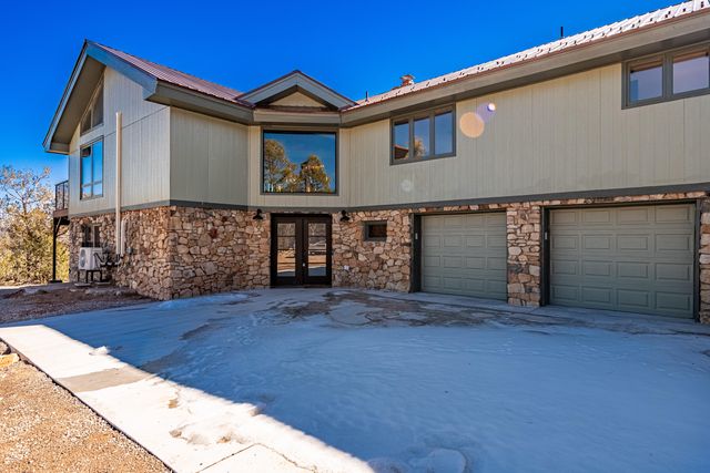 18 Calle Del Caballo NE, Sandia Park, NM 87047