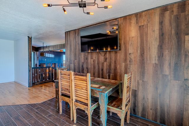 18 Calle Del Caballo NE, Sandia Park, NM 87047