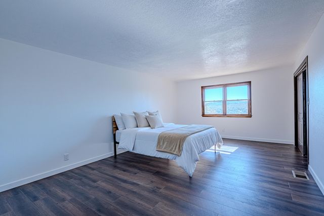 18 Calle Del Caballo NE, Sandia Park, NM 87047