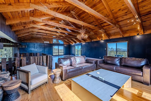 18 Calle Del Caballo NE, Sandia Park, NM 87047