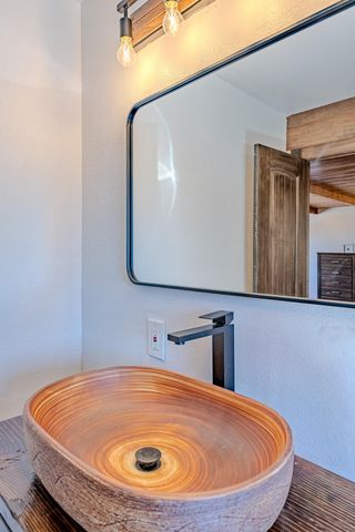 18 Calle Del Caballo NE, Sandia Park, NM 87047