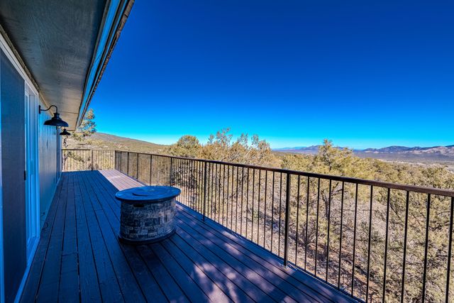 18 Calle Del Caballo NE, Sandia Park, NM 87047