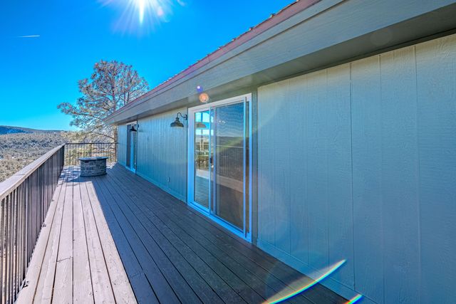 18 Calle Del Caballo NE, Sandia Park, NM 87047