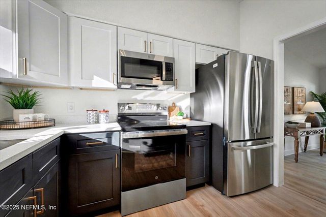 10437 DOCKSIDER Drive E, Jacksonville, FL 32257