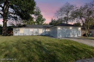 10437 DOCKSIDER Drive E, Jacksonville, FL 32257