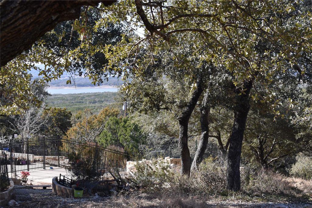 21719 Sierra TRL, Lago Vista, TX 78645