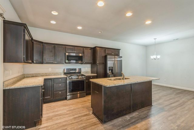 116 Summertree Drive, Porter, IN 46304