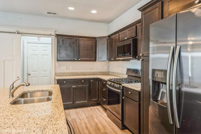116 Summertree Drive, Porter, IN 46304