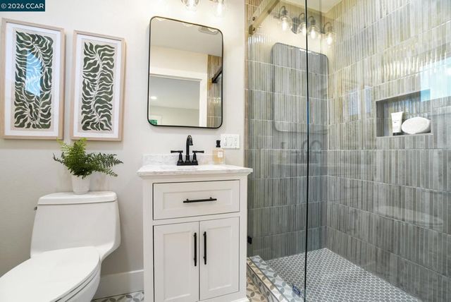 1543 Laverne Ct, Concord, CA 94521