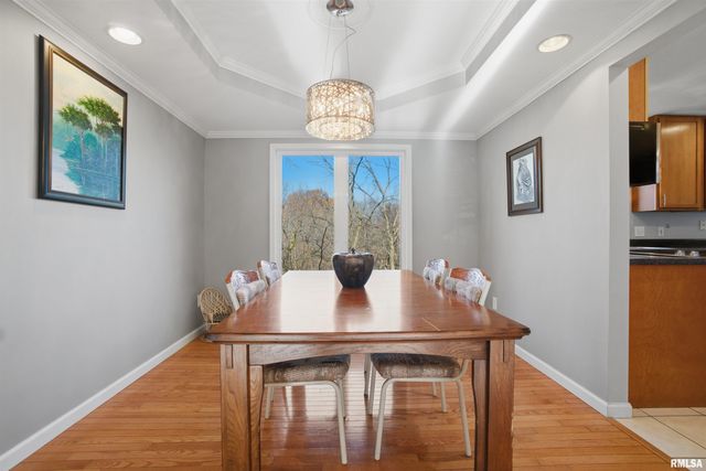 5945 W RIDGECREST Drive, Peoria, IL 61615