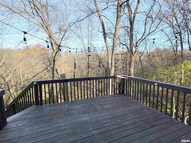 5945 W RIDGECREST Drive, Peoria, IL 61615