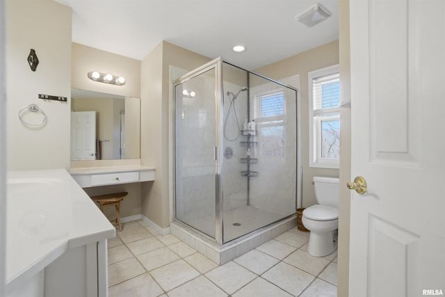 5945 W RIDGECREST Drive, Peoria, IL 61615