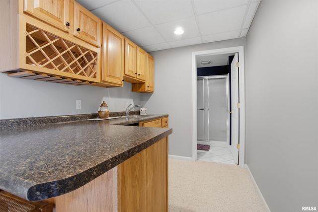 5945 W RIDGECREST Drive, Peoria, IL 61615